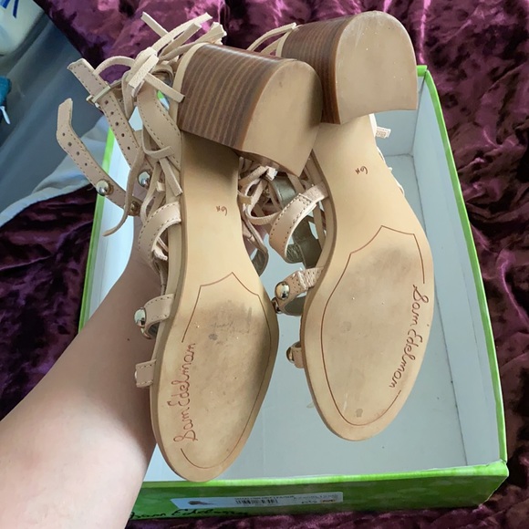 Sandals - Picture 2 of 3